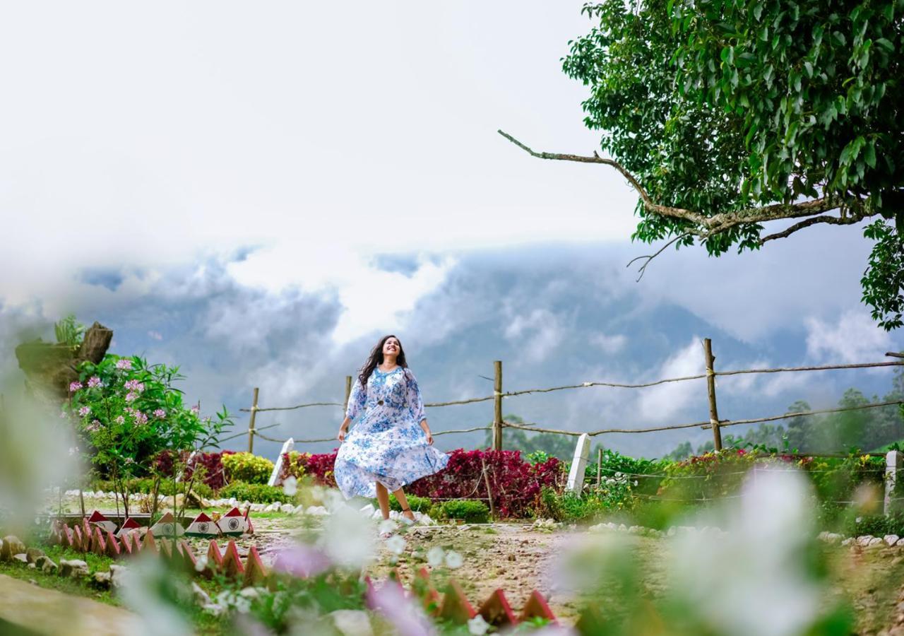 Arivikad Tea Bungalow Munnar By Voye Homes Suryanelli エクステリア 写真